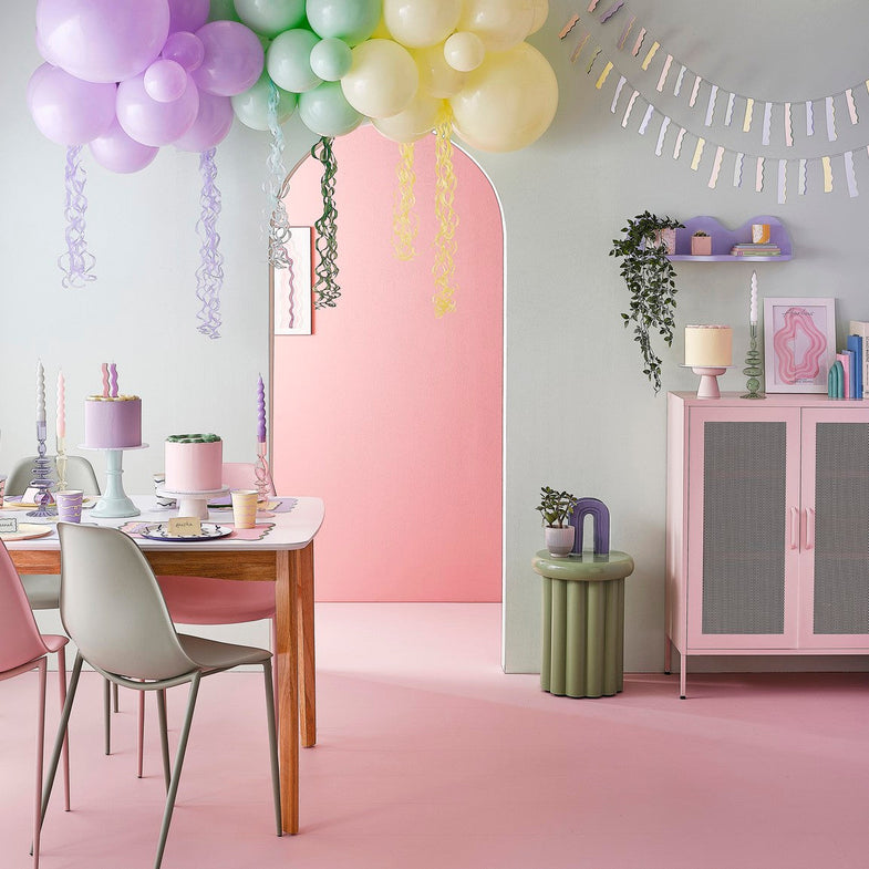 Ginger Ray Balloon Arch - Arch with Tassels