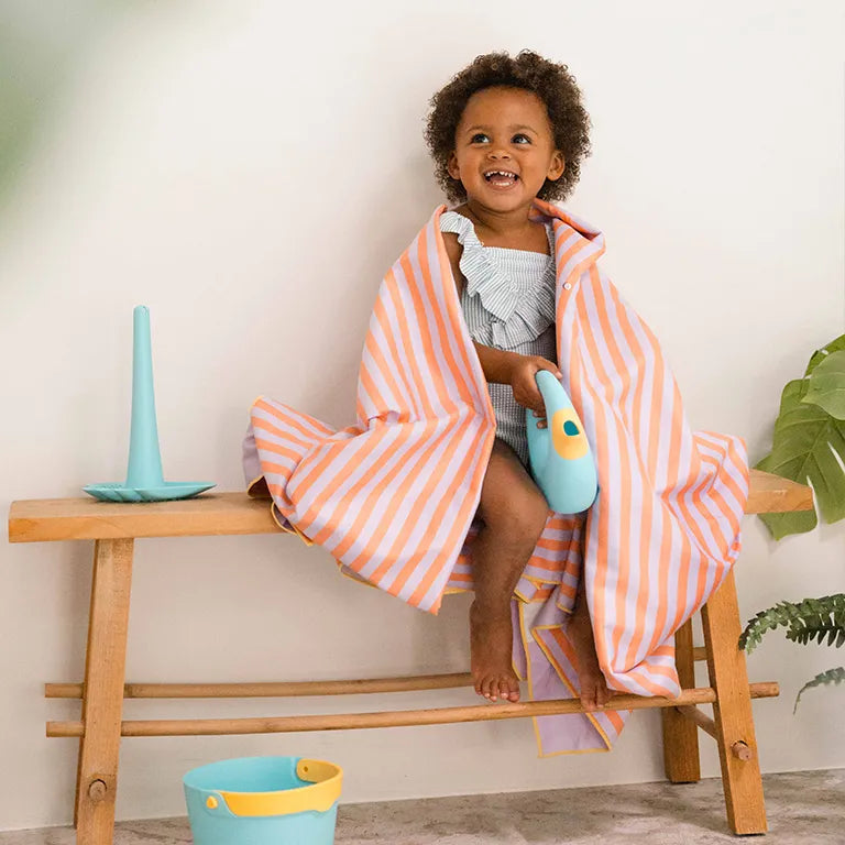 Quut Play Towel Strandhanddoek Extra Large | On The Road Roze 180x180 cm