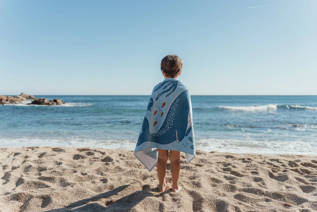 Little Dutch Strandhanddoek 60x120 | Ocean World Blue