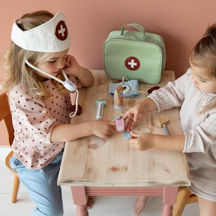 * Little Dutch Dokterstas