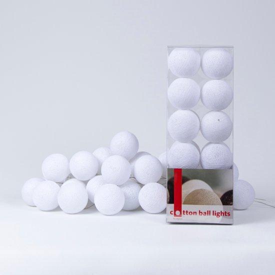 Cotton Ball Lights Lichtslinger 35 stuks - White