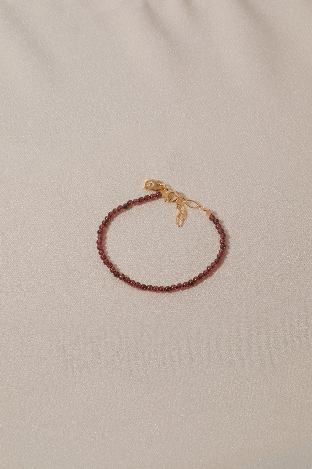 Galore Armband Birthstone January Garnet | Goud