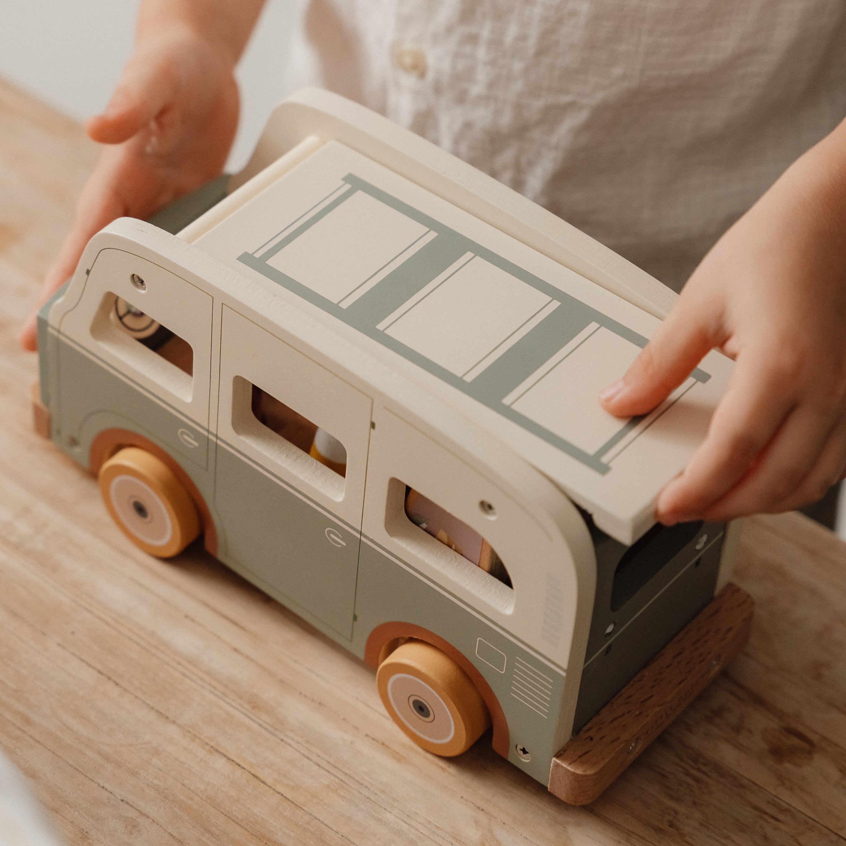 Little Dutch Houten Camper