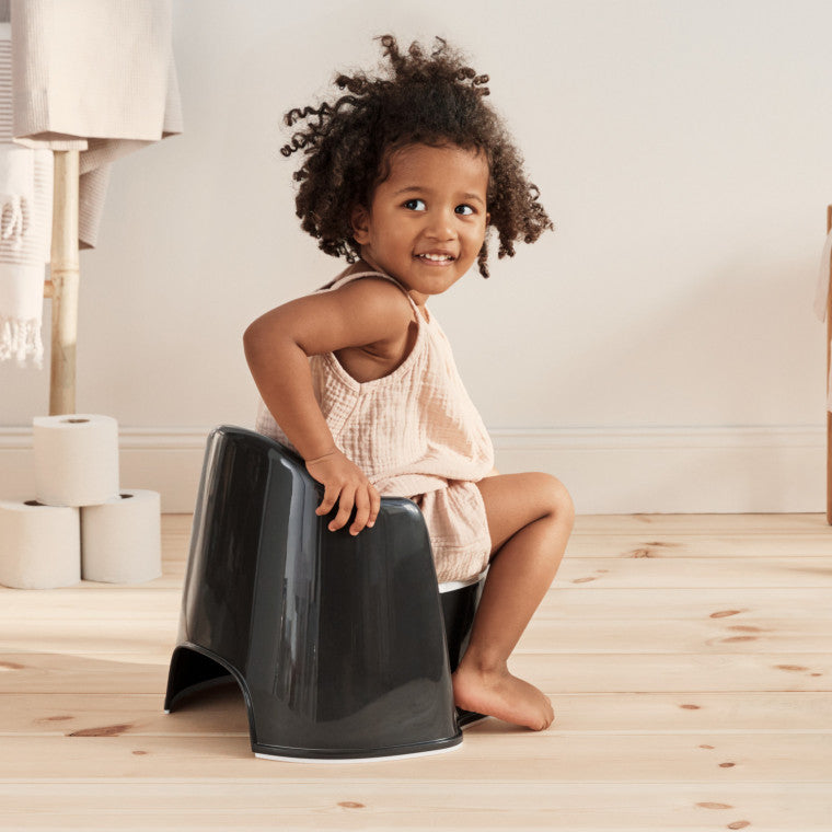 Babybjörn Zetel Plaspotje met rugleuning Black/White