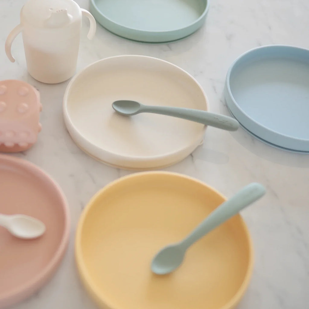 Mushie Silicone Bord Rond Met Zuignap | Powder Blue